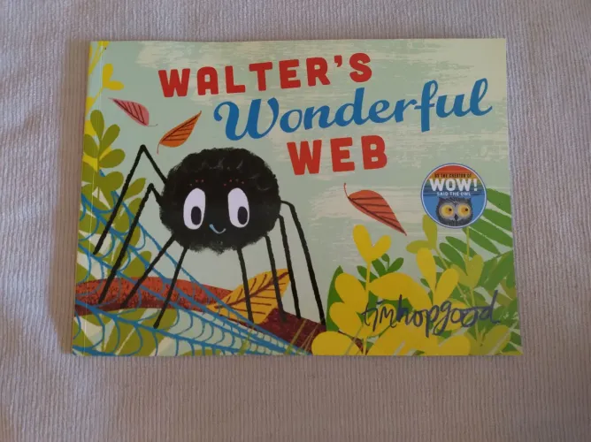 Livro Walter's Wonderful Web