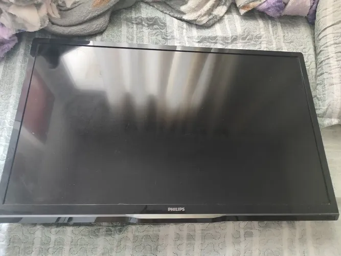 TV Philips 32" para conserto 