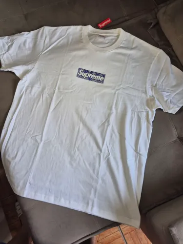 Camiseta Supreme