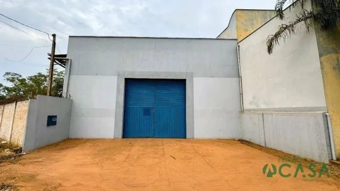 Barracão comercial com 227,95m², excelente localização, bairro Jardim Alvorada, localizado
