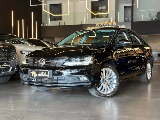 Volkswagen Jetta Comfortline 1.4 TSI 16V 4P Aut. 2018