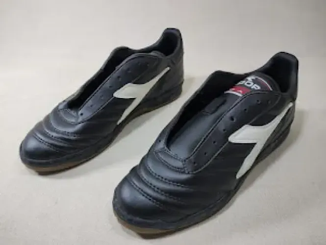 Chuteira society Diadora 43 antiga sem uso