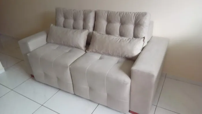 Sofá retrátil 1.80