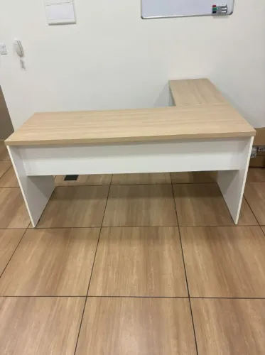 Mesa De Canto Em L Para Escritório 1.60x1.50 Com Gaveteiro