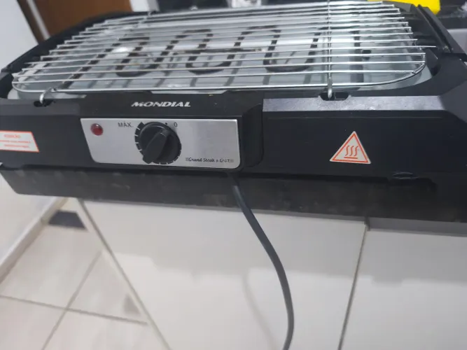 Vende-se churrasqueira elétrica