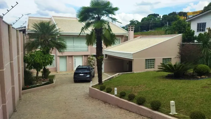 Excelente Residência 244,44m² no Santo Inácio próx. Parque Barigui, Decatlon, rua s/ saída