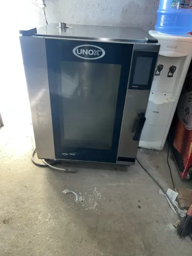 Forno combinado unox semi novo