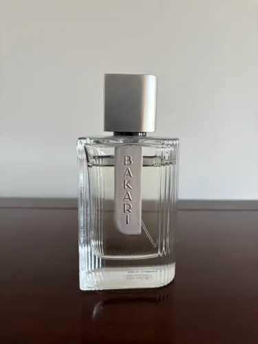 Perfume Bakari Avatin 100ml - 90% cheio