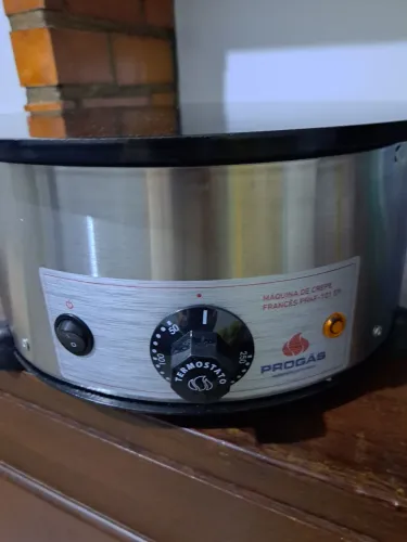 Vendo crepeira profissional elétrica