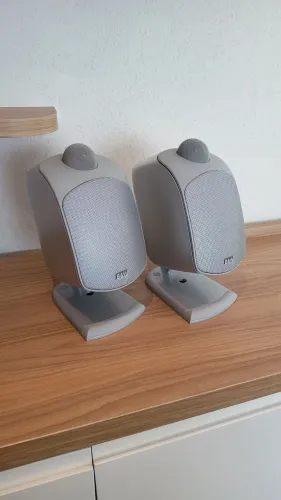 Par de Caixas Acústicas B&W Bowers Wilkins LM 1, 100w 8ohms 2 Vias toca muito, Leia mais: