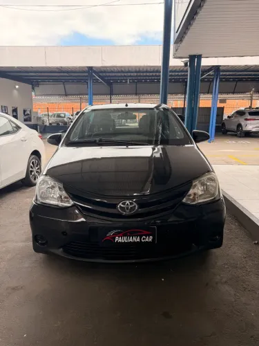Toyota Etios X 1.3 Flex 16V 5P Mec. 2015