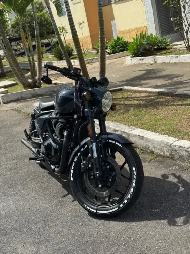 Royal Enfield Shotgun 650 Top 2026