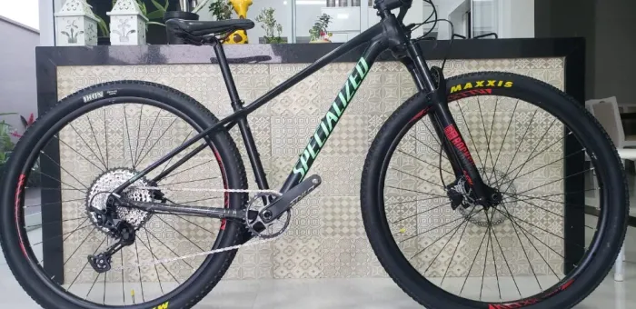 Bike Specialized Chisel 2019 muito nova!!! Todas as revisões feitas e muito bem cuidada!