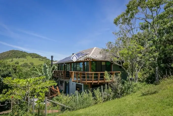 Casa em Garopaba na Praia da Ferrugem Vista Mar c/03 suíte
