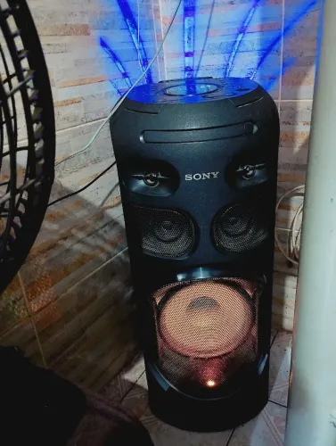 Caixa torre de som SONY 