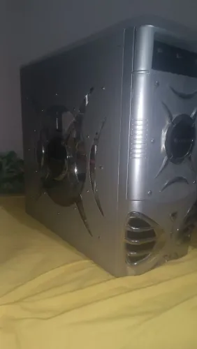 Gabinete Gamer Retrô com fonte(leia a descrição)