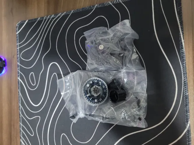Beyblade Twisted Tempo e Fang lion +lancador e ferramenta