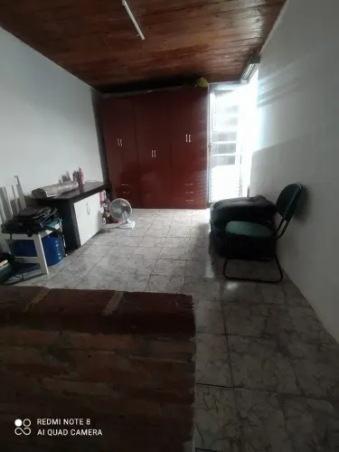 Casa á venda por R$371.000,00 no centro de poá.