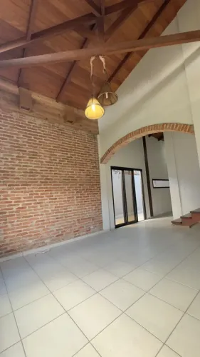 CASA 4 quartos DE ALTO PADRÃO PARA LOCAÇÃO | AV. PARAÍSO