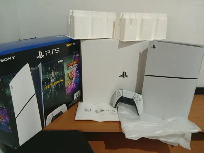 Ps5 slim digital semi novo 