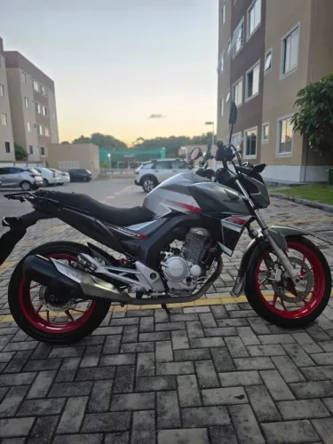 Honda CB Twister 250 cc 2018 ÚNICO DONO