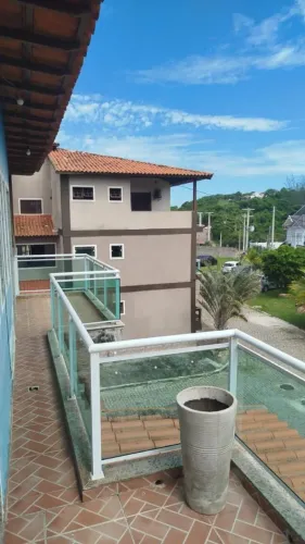 Apartaamento tipo cobertura a 50 mts da Praça da Baleia Costa Azul Rio das Ostras 
