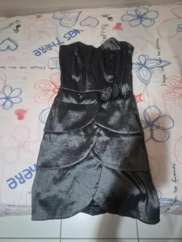 VESTIDO MIDI DE FESTA CINZA