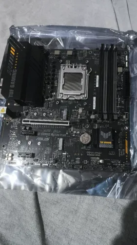 Placa Mae Asus TUF Gaming A620M-PLUS