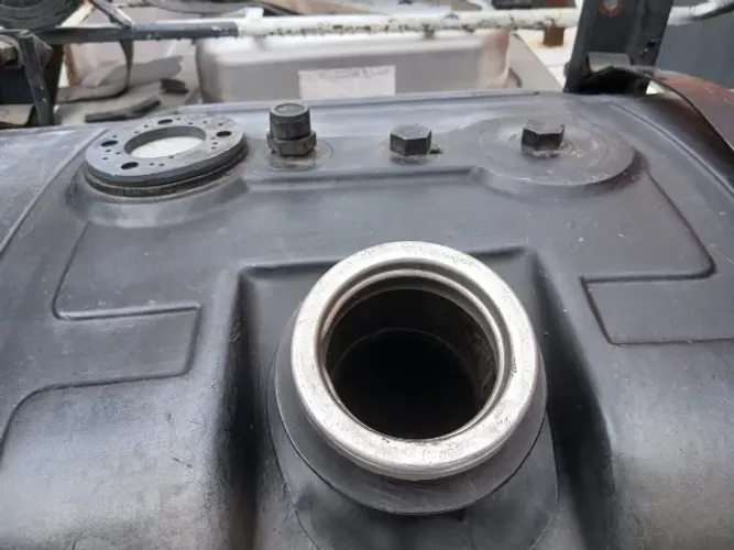 Tanque de combustível para caminhão 90 litros com suportes