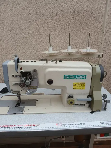 Maquina de costura pespontadeira industrial 220 wts,vai com transformador para 110 wts