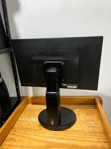 Vendo monitor 22 polegadas