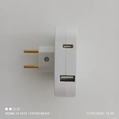 Adaptador conversor 2 tomadsa 1USB, 1USB C 2