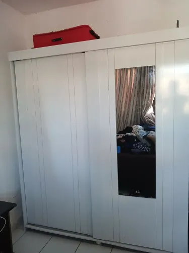 VENDO GUARDA ROUPA