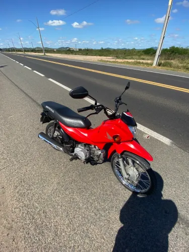 Vende-se ou trocar por moto maior