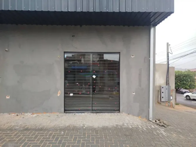 Sala para alugar, 35 m² - Conjunto Semiramis Barros Braga - Londrina/PR