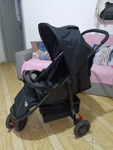 Carrinho de bebe da Cosco kids 