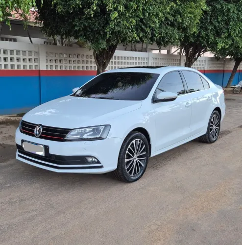 Volkswagen Jetta Highline 2.0 TSI 16V 4P Tiptronic 2017