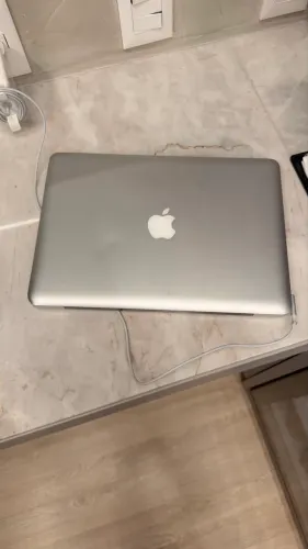 Vendo MacBook Pro 2012 com 13,3 polegadas
