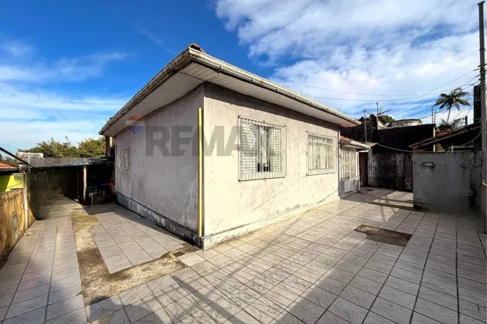 Casa a venda com 5 quartos no Centro Alto em Ribeirão Pires, SP