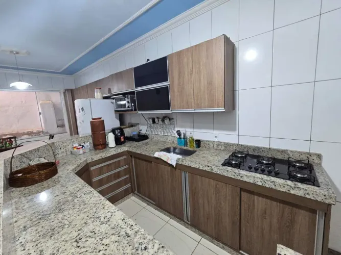 Casa à venda, 3 quartos, 1 suíte, 1 vaga, Jardim dos Comerciários (Venda Nova) - Belo Hori