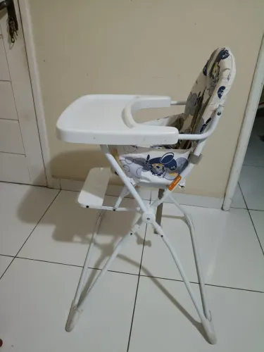 Cadeirinha de alimentação