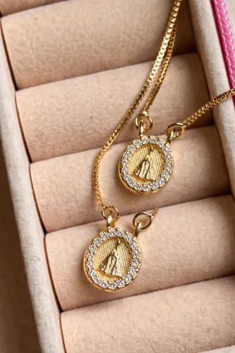 Colar nossa senhora folheado a ouro