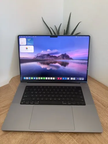 MacBook Pro 16 M1 Max 32GB RAM 1TB SSD GPU 24 Núcleos