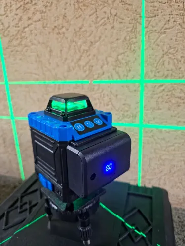 Nível a laser 16 linhas 4D 2 baterias Maleta completa