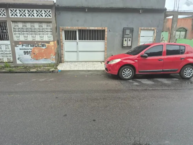 Casa Térreo, 1 Garagem, 1 Quarto, Coroado,