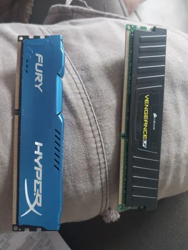 Memorias DDR3 16 2X8 HYPERX E VENGEANCE LP