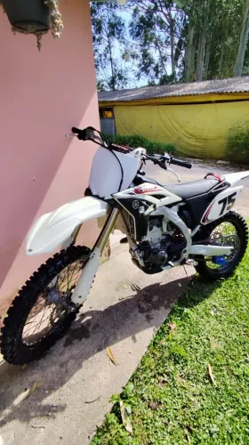 Moto esportiva
