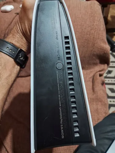 PlayStation 5 com 1 mês de uso