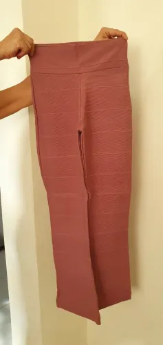 Calça tipo leg flair 