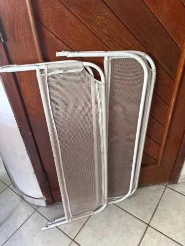 Grade de proteção para cama infantil